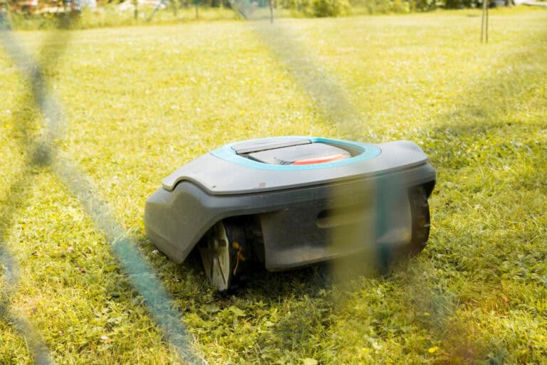Werking van RTK, GPS & EPOS bij Robotmaaiers