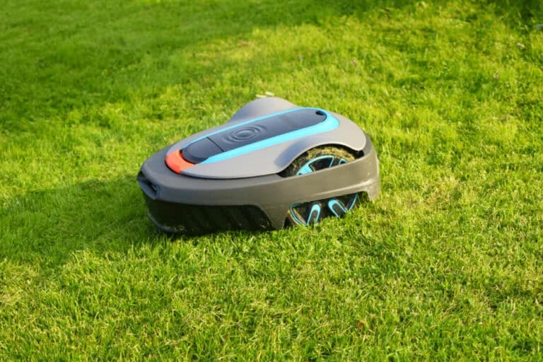 Hoe vaak moet je een robotmaaier laten maaien?