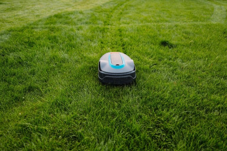 Robotmaaier op nat gras gebruiken