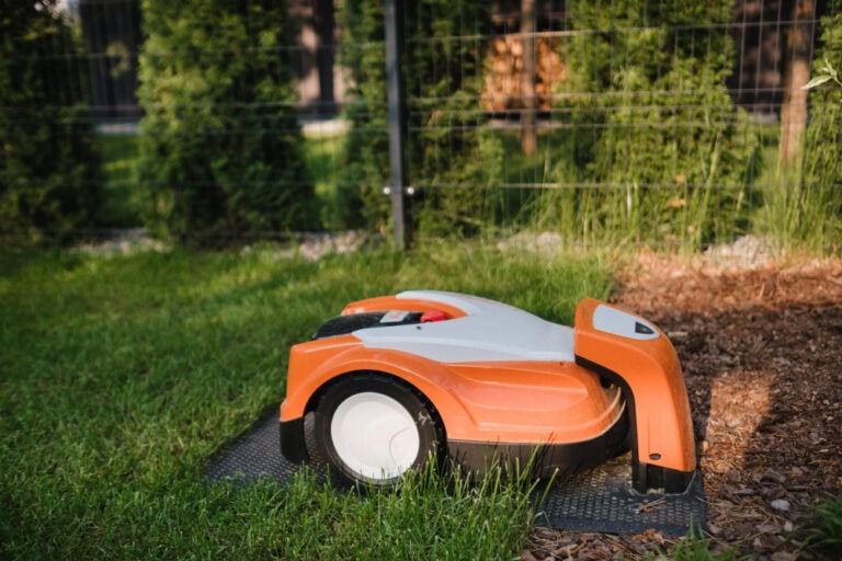 Robotmaaier vindt laadstation niet: Wat te doen?